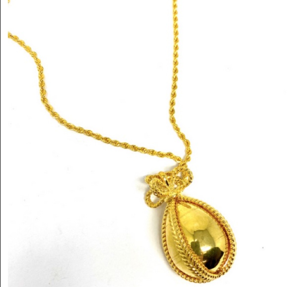 Joan Rivers Ornament Pendant Necklace